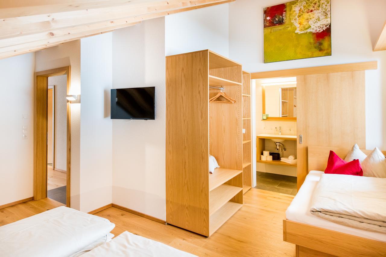 Damuels Appartements Esterno foto